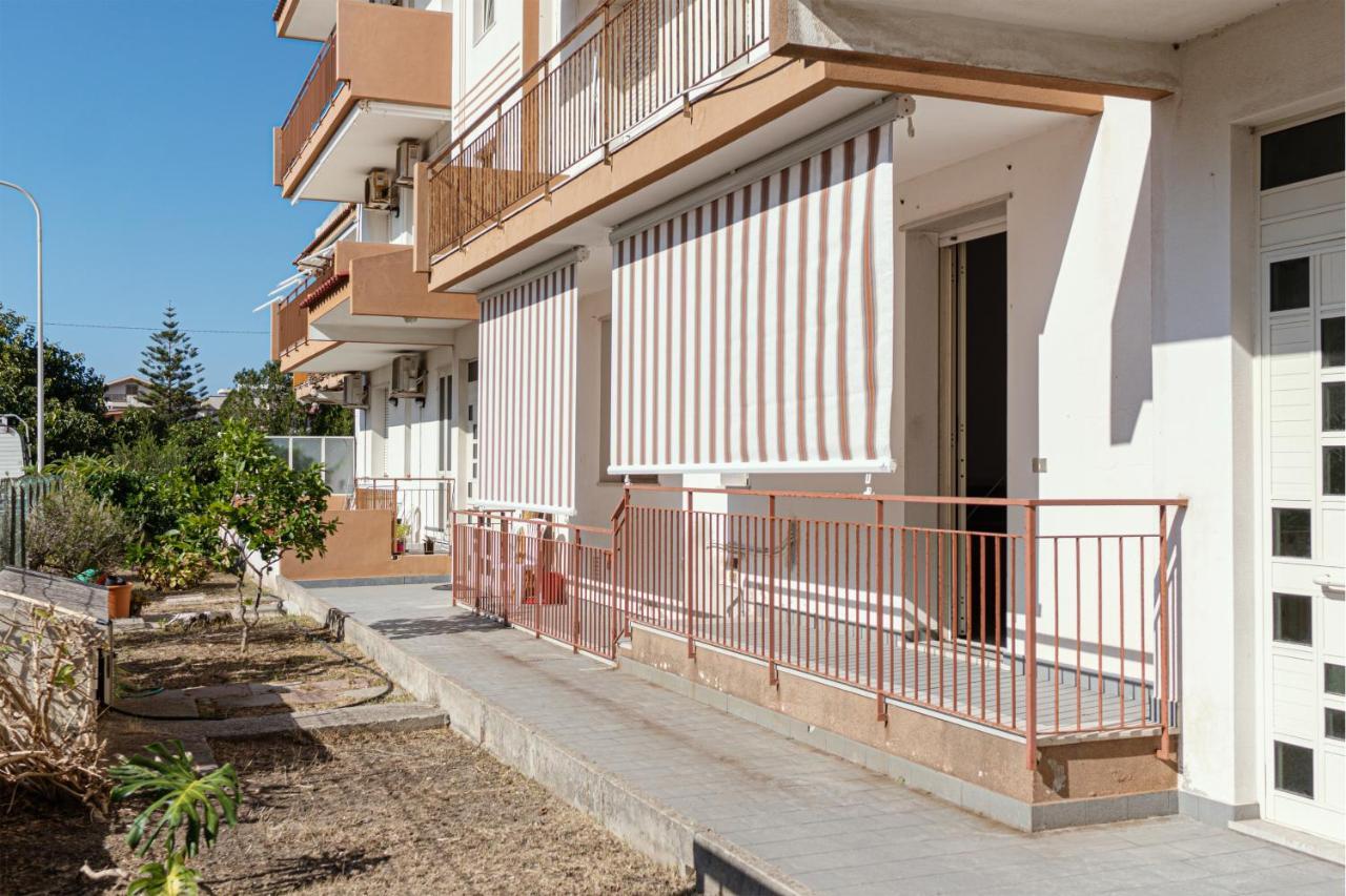 Seashore House - Appartamento A 100 Mt Dal Mare Villafranca Tirrena Zewnętrze zdjęcie
