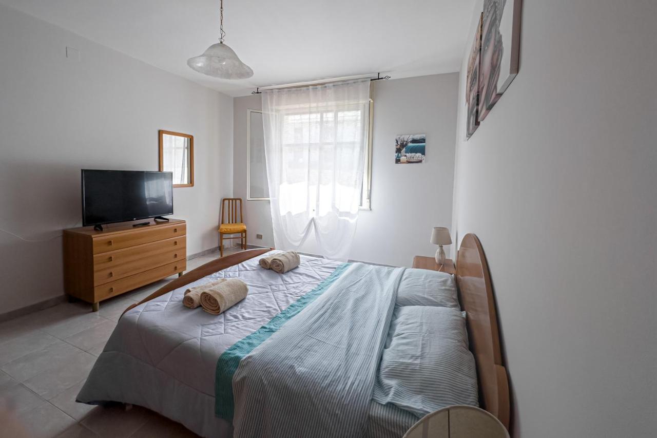Seashore House - Appartamento A 100 Mt Dal Mare Villafranca Tirrena Zewnętrze zdjęcie